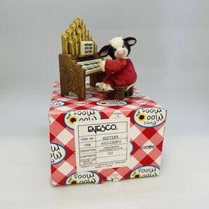 Collectible Enesco Mary Moos "Gods love is Moo-sic to my Ears." 1998 Adorable